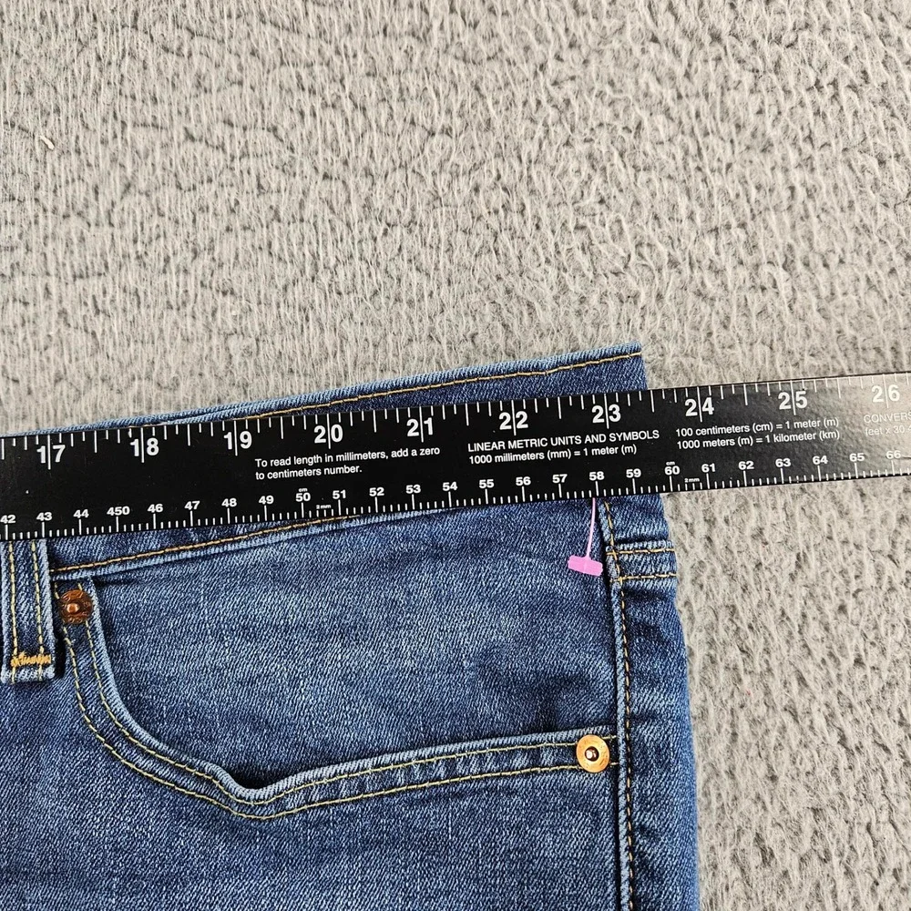 Levis measurements waist