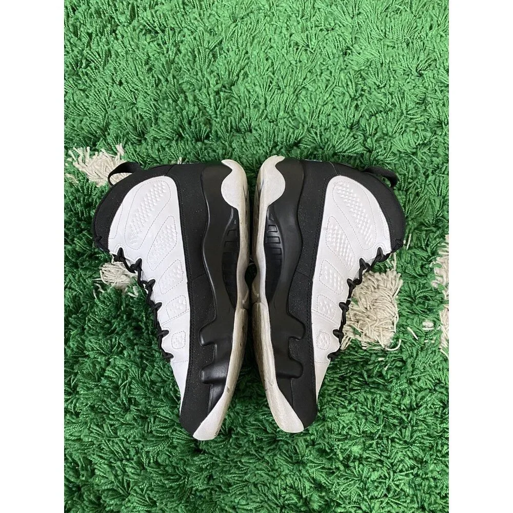 Jordan retro sneakers