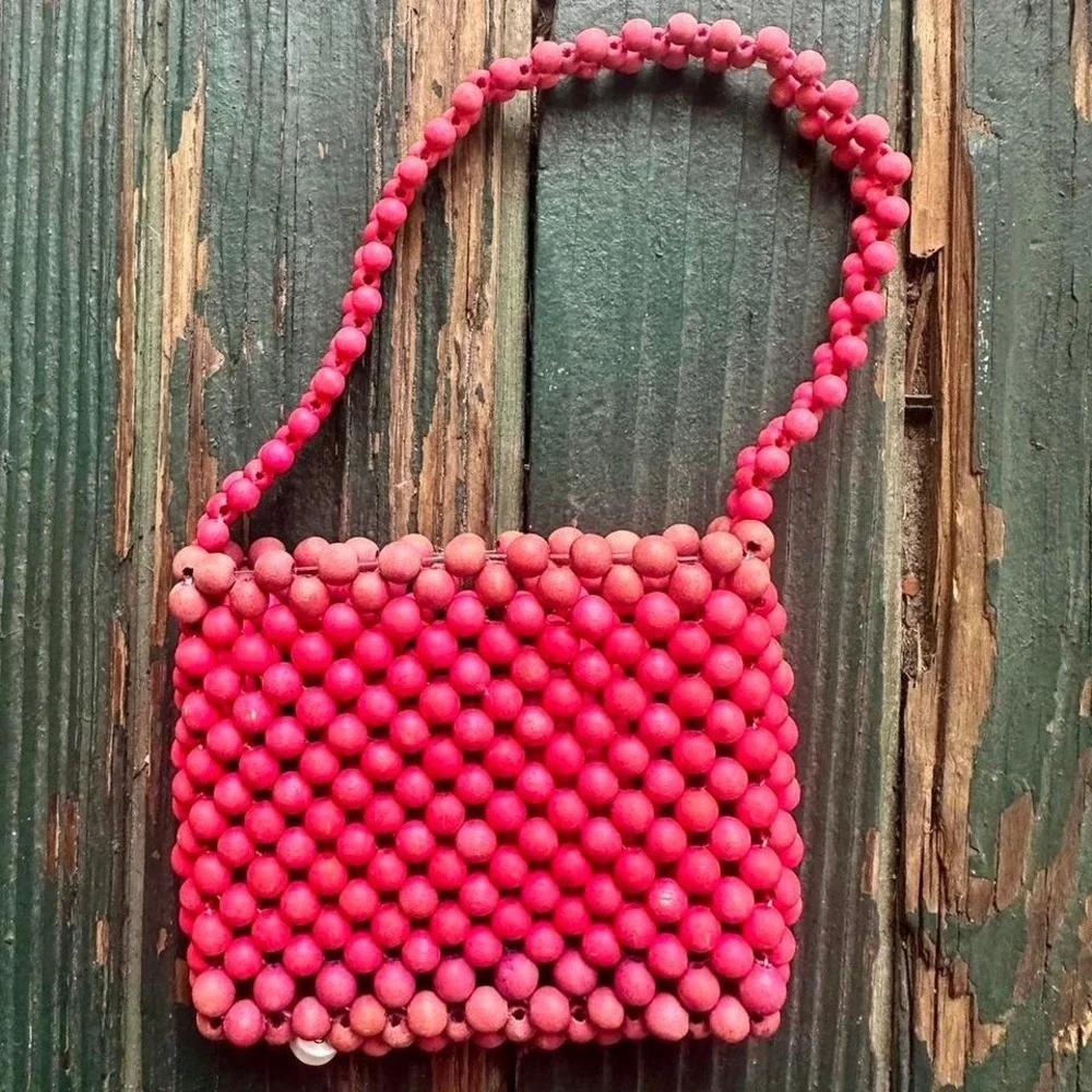 N/A pink red
