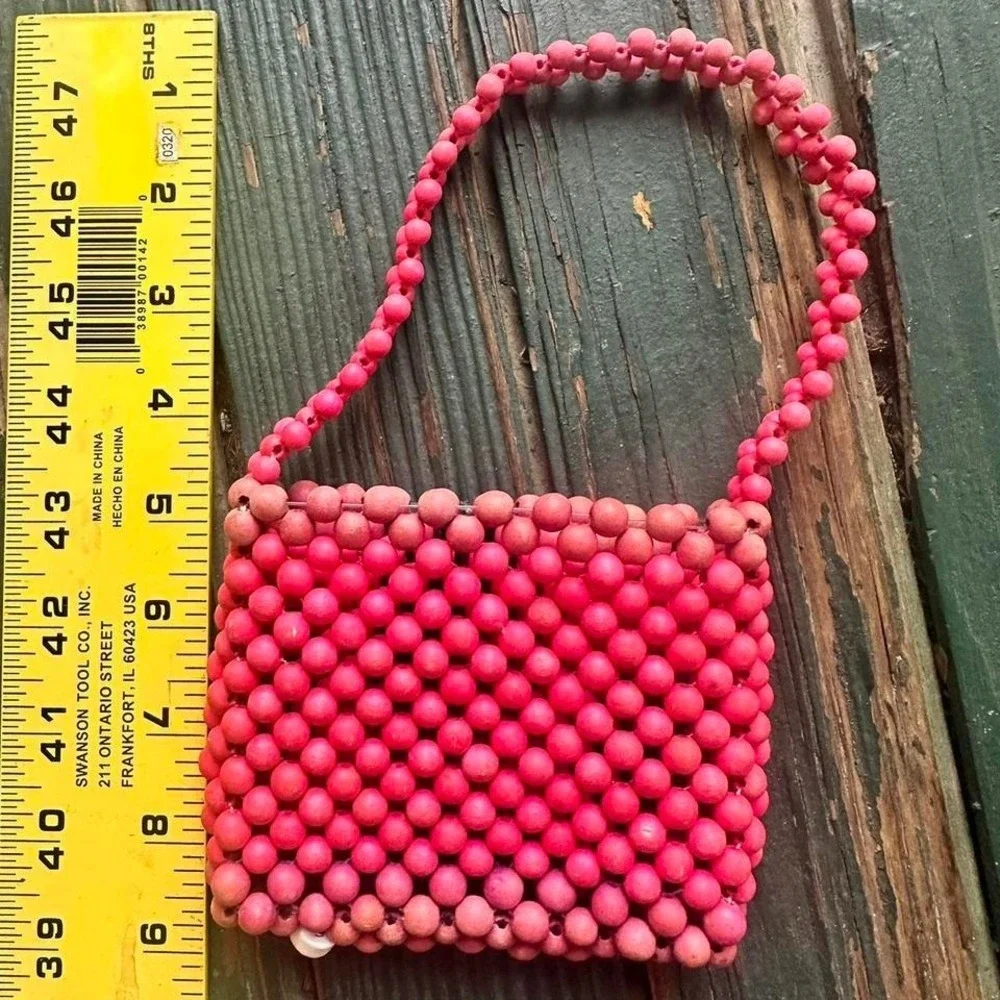 N/A pink red