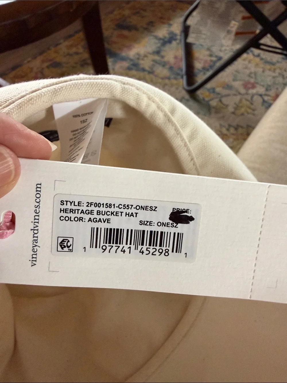 Vineyard Vines versatile cream