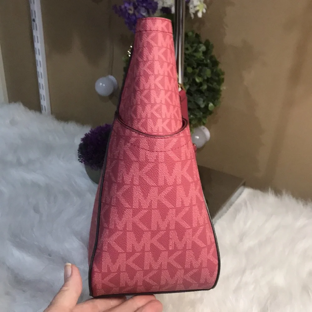 Michael Kors euc this