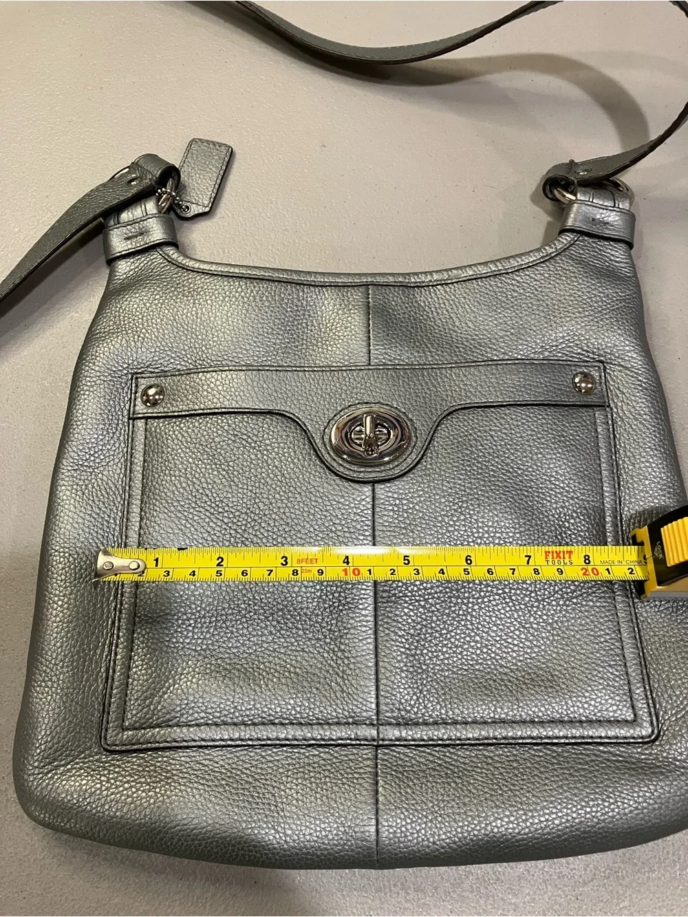 Coach euc crossbody