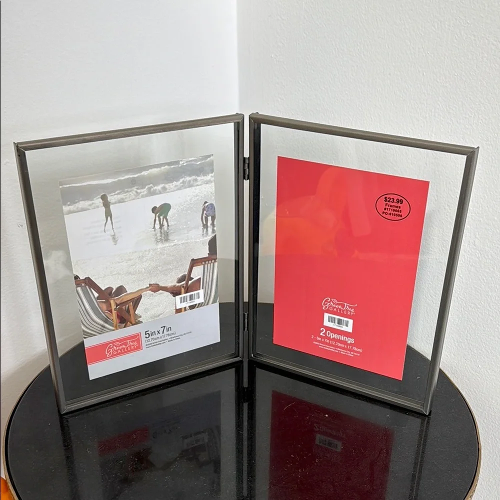 Green Tree Gallery brand new