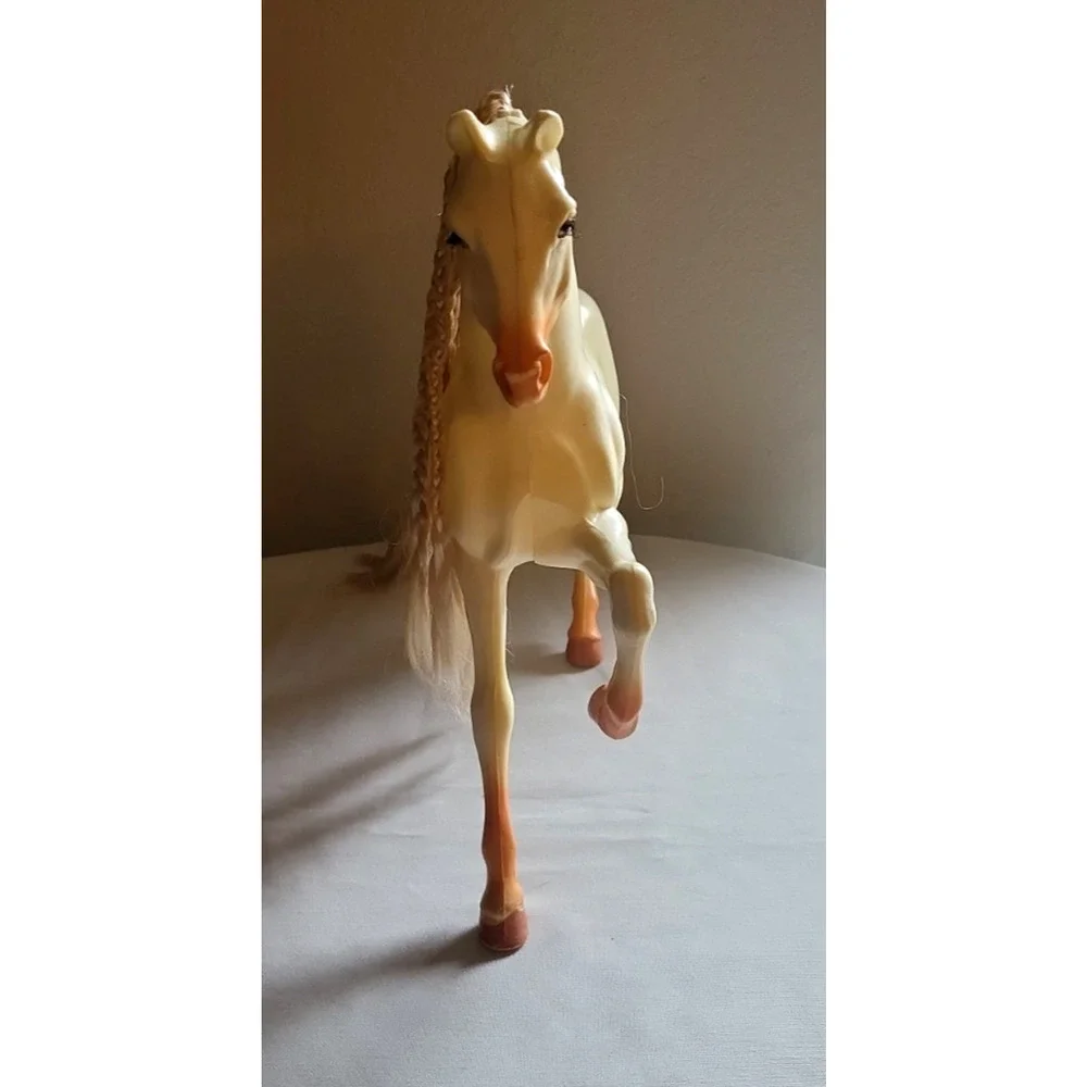 Vintage Mattel Barbie Blinking Beauty White Horse 1987 Tan 11”