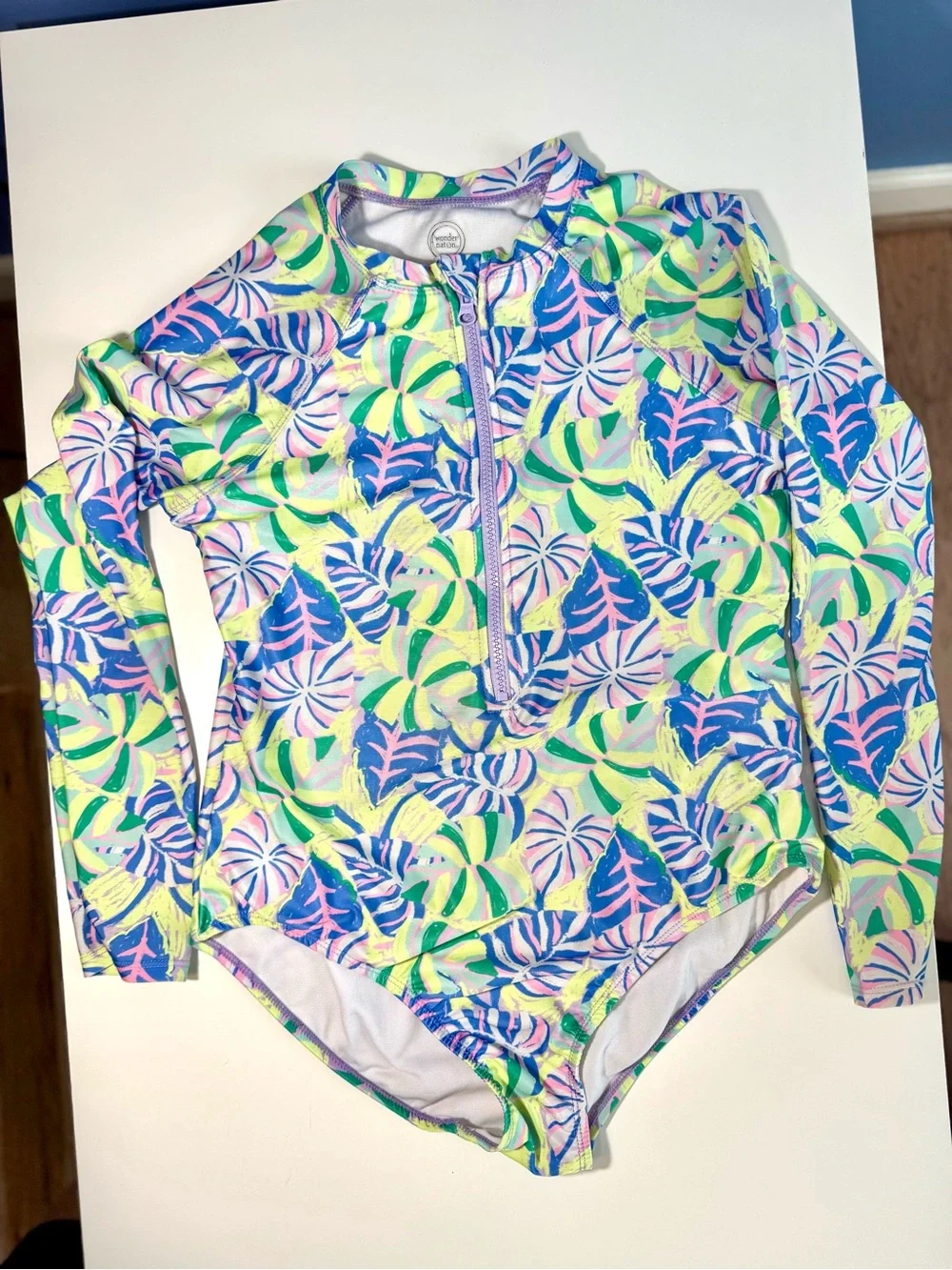 N/A long lilly tropical