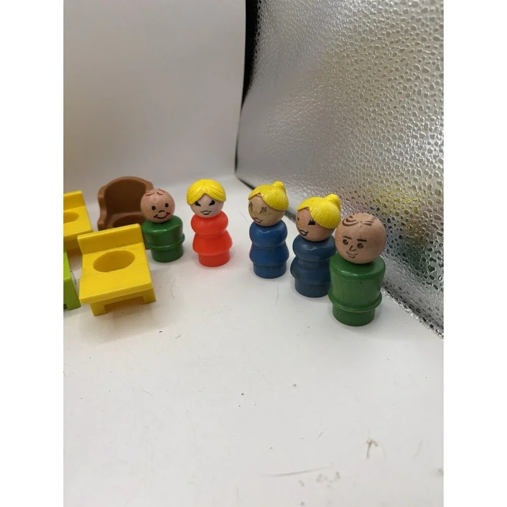 Vintage Fisher Price Little People Lot of 24 Figures Furniture Vehicles