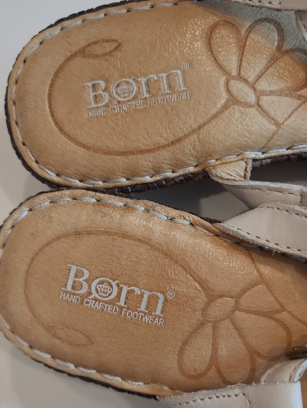 Born Sling Back Sandal Strappy Open Toe Leather Crisscross Wedge Low Stack Heels