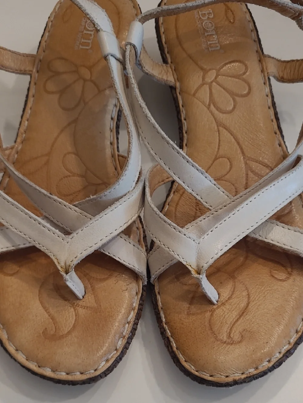Born Sling Back Sandal Strappy Open Toe Leather Crisscross Wedge Low Stack Heels