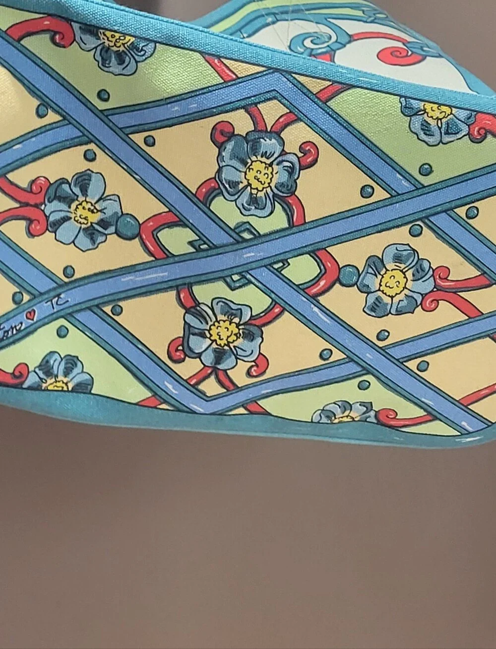 Brighton zippered art
