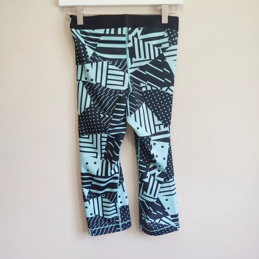Nike pro teal