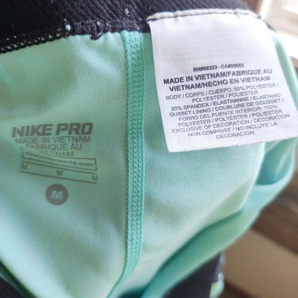 Nike pro teal