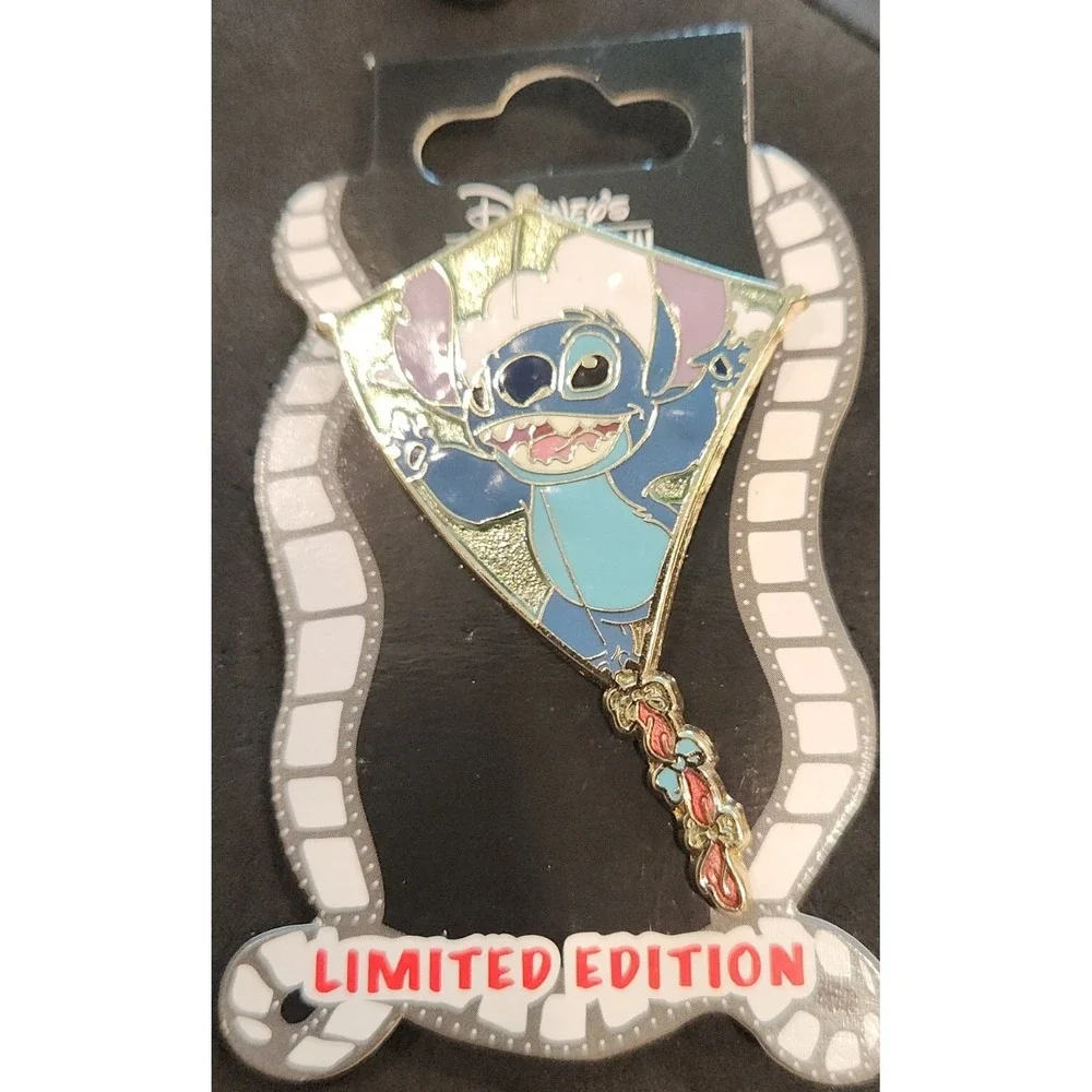 Disney Pin Stitch Kite Flying DSF DSSH Soda Fountain‎ Trading LE 300 00096
