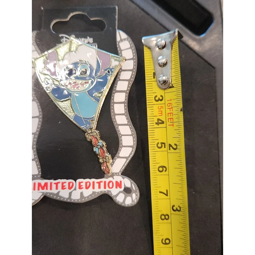 Disney pin as