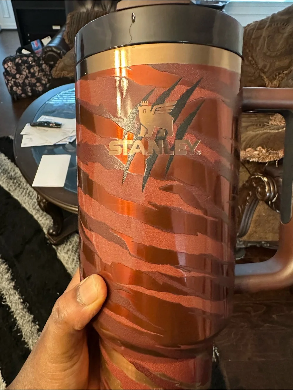 Stanley attached 40oz
