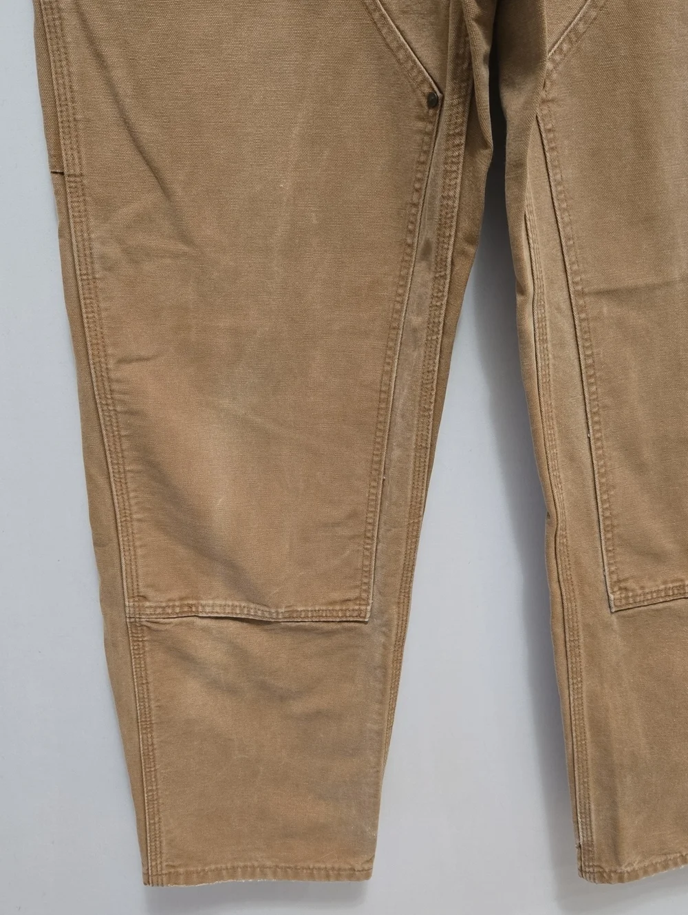 Carhartt b136 brown