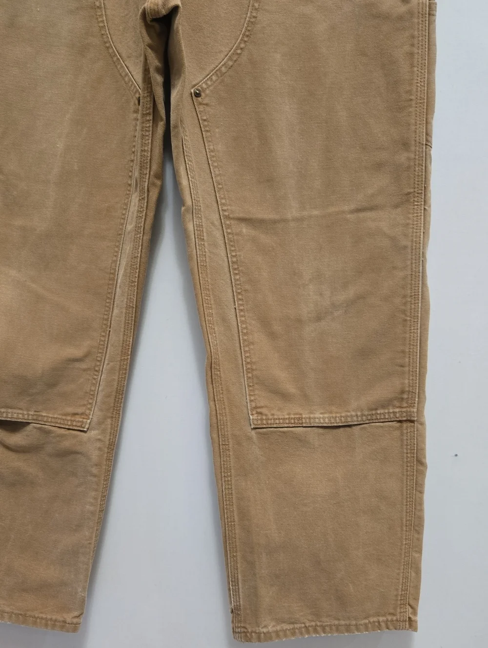 Carhartt b136 brown