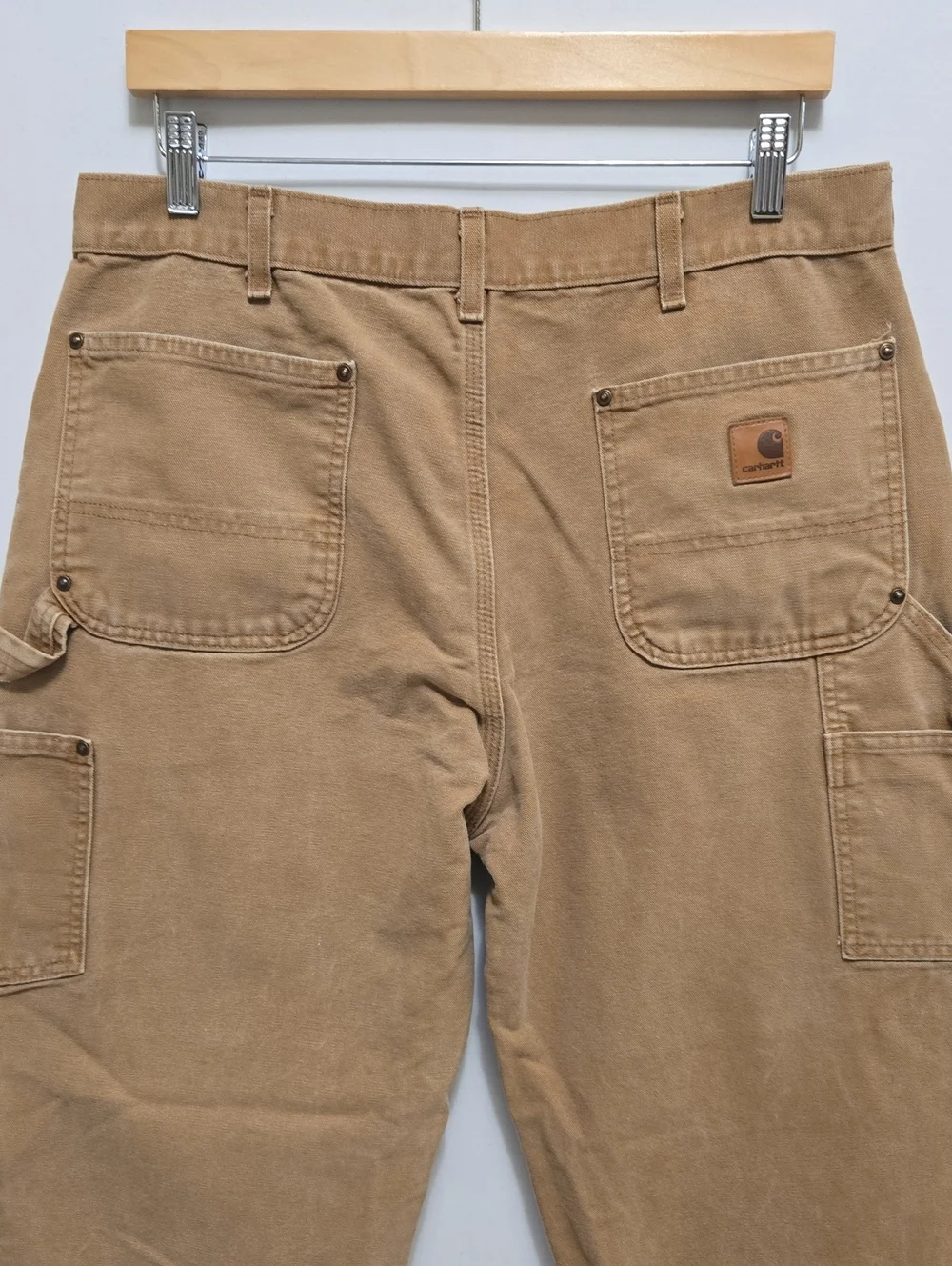 Carhartt b136 brown