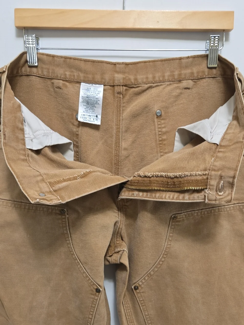Carhartt b136 brown