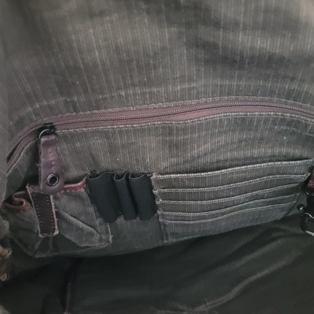 Fossil vintage canvas