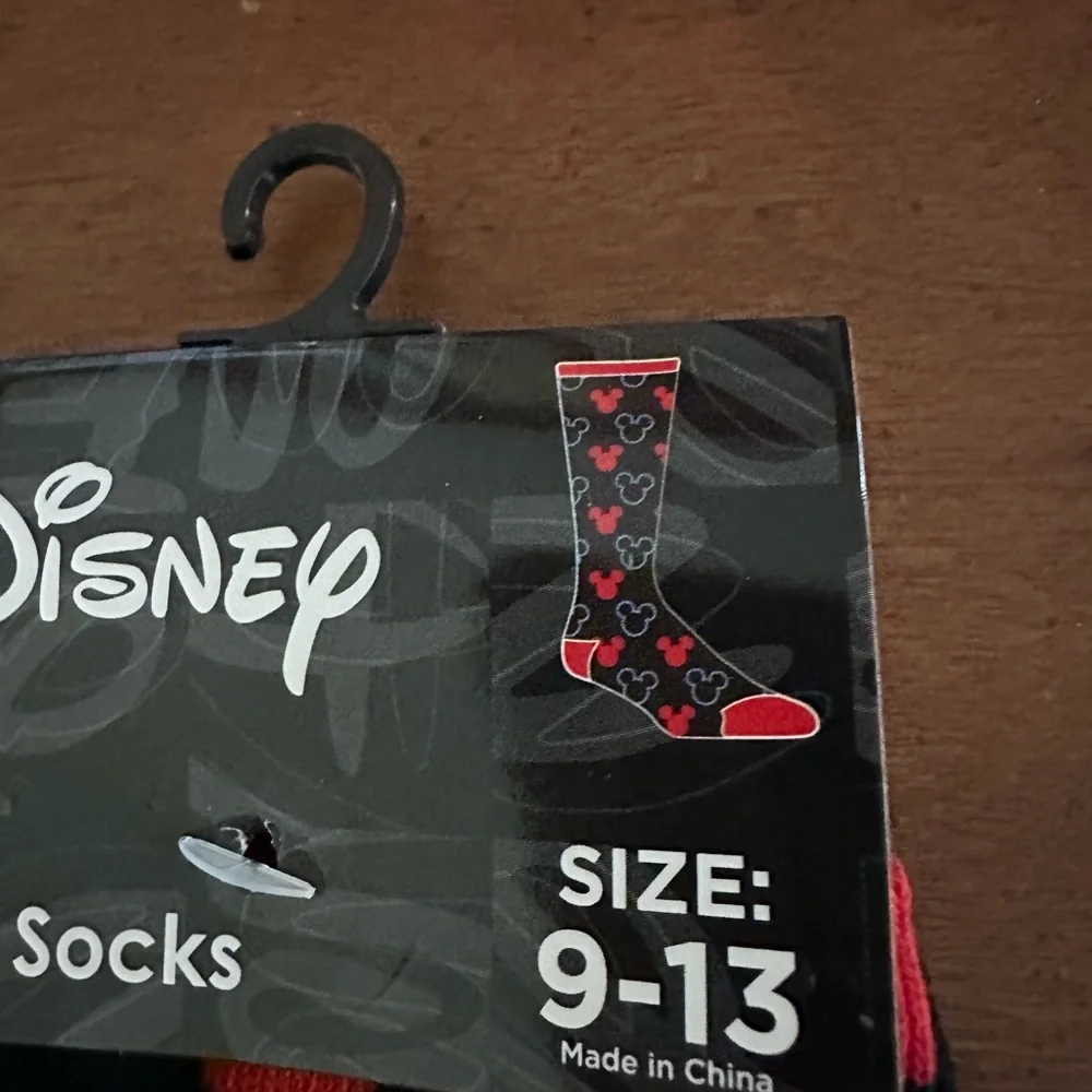 Disney 98% polyester