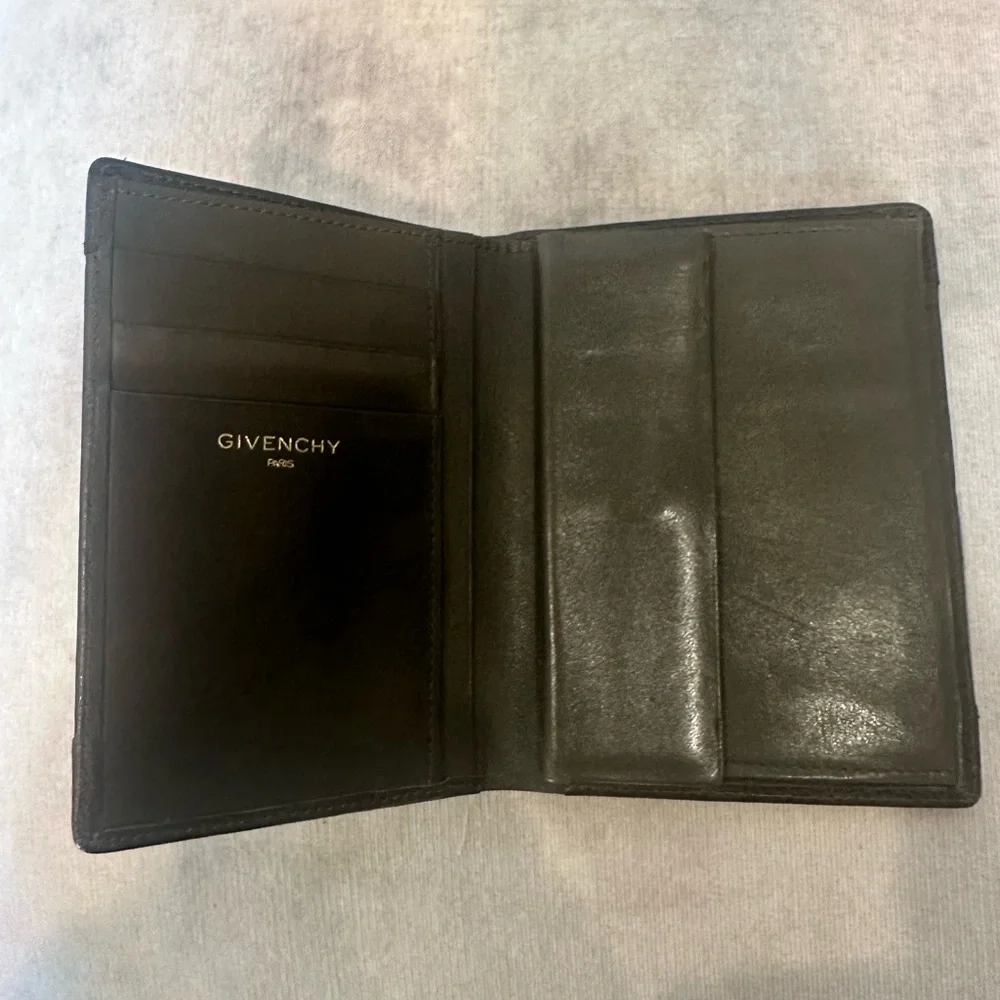 Givenchy bifold wallet