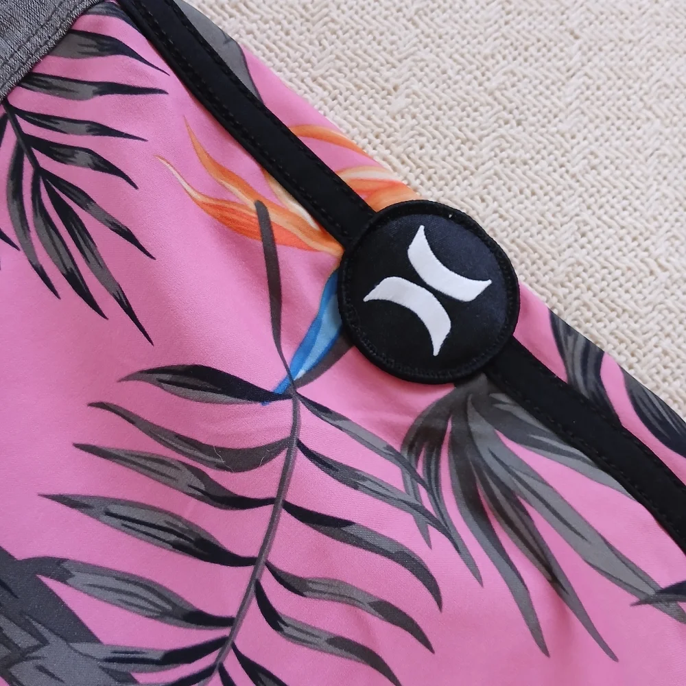 Hurley size 38
