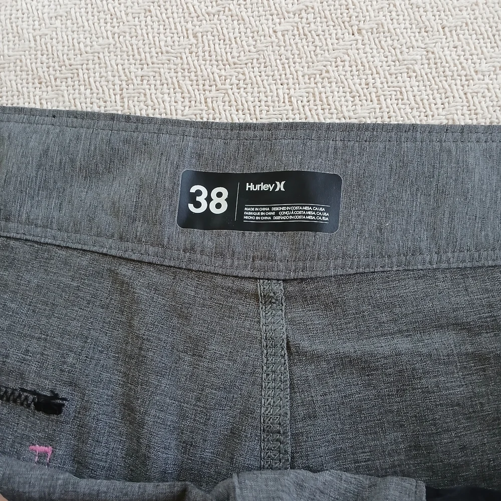 Hurley size 38
