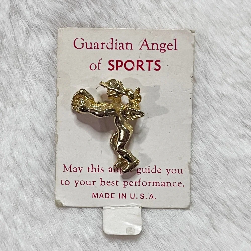 🔮 5/$25 Vintage Gold Tone Guardian Angel of Sports Pin‎