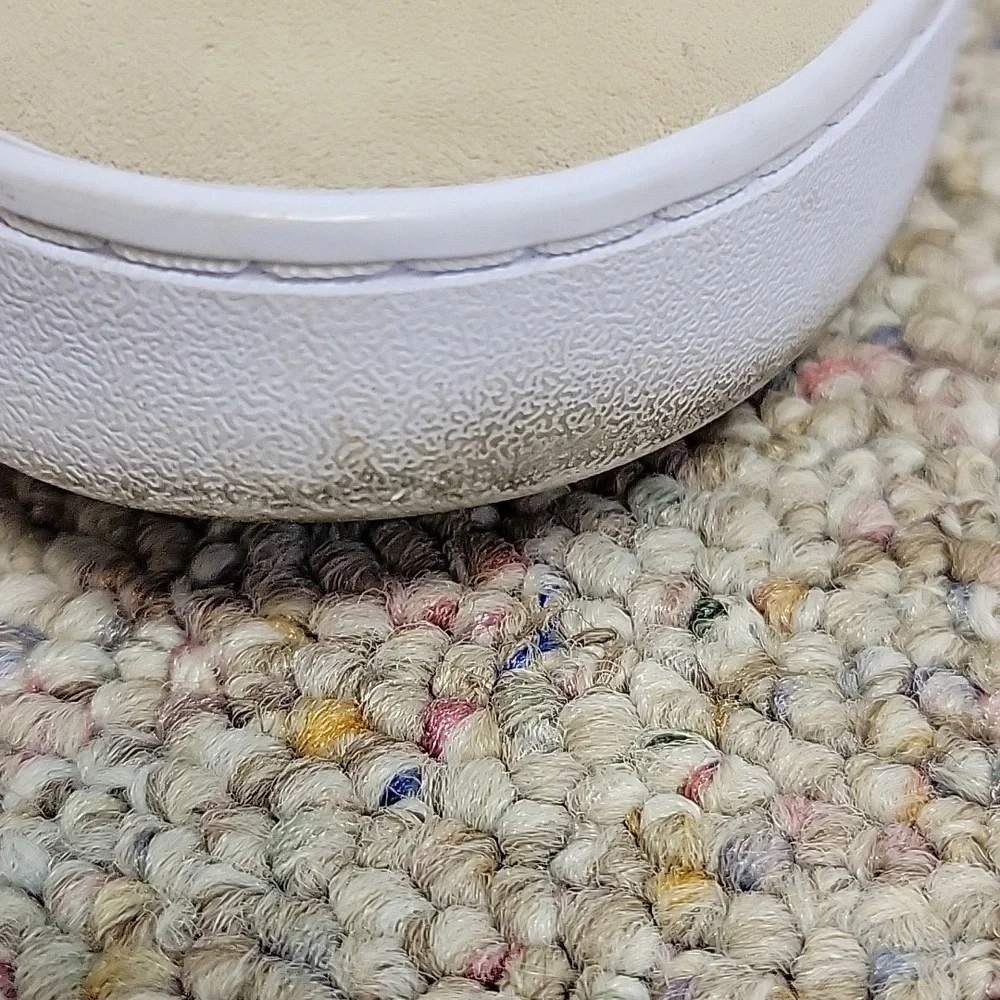 Vionic stylish beige