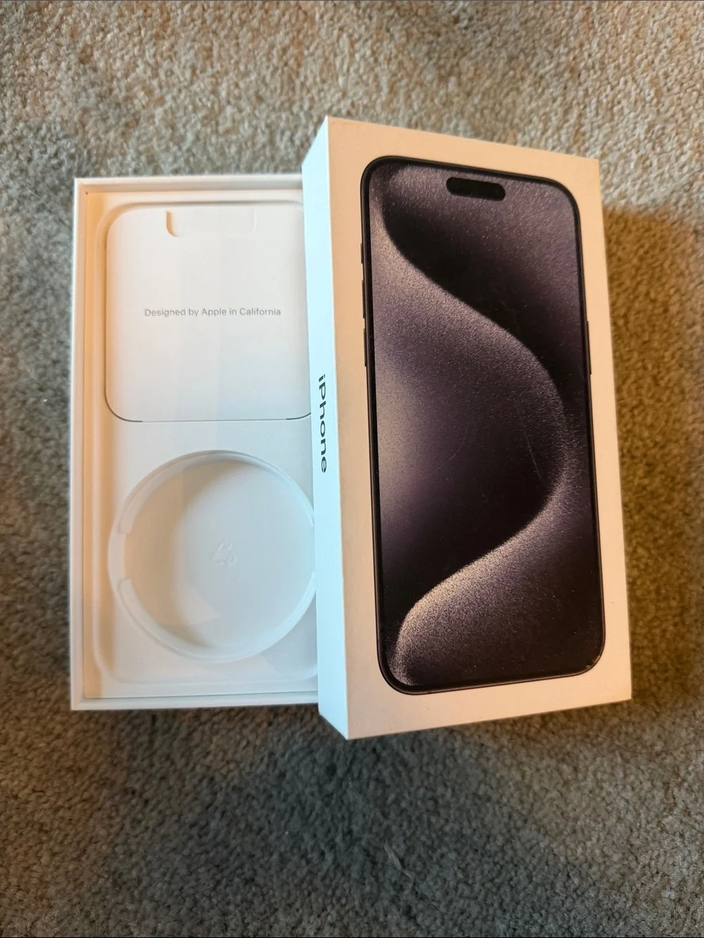 Apple iPhone Box with Black Front Display Art