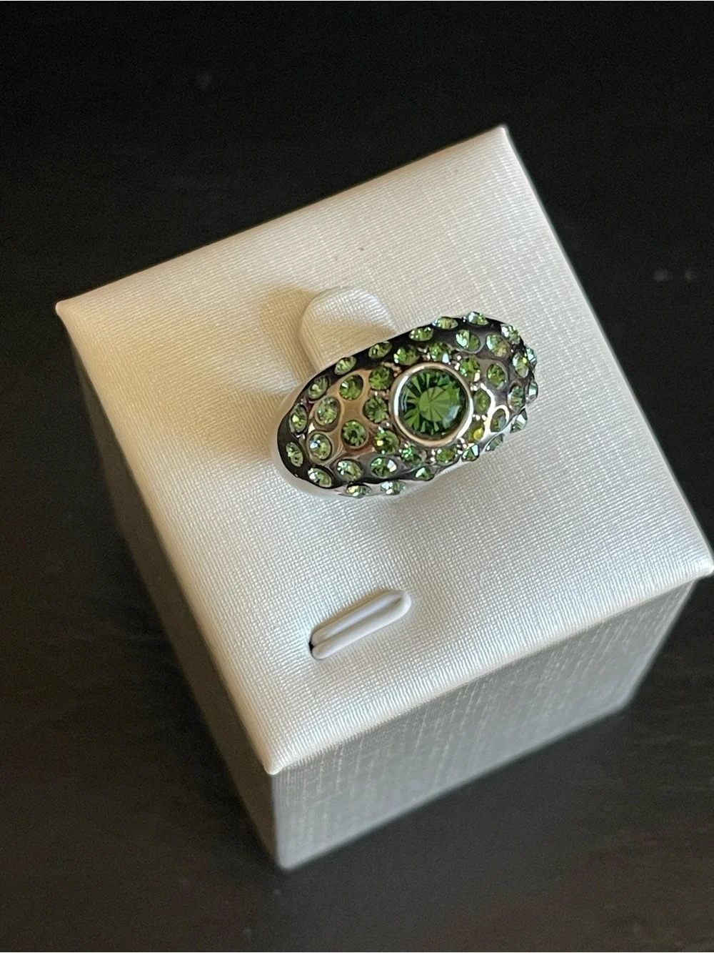 N/A elegant green
