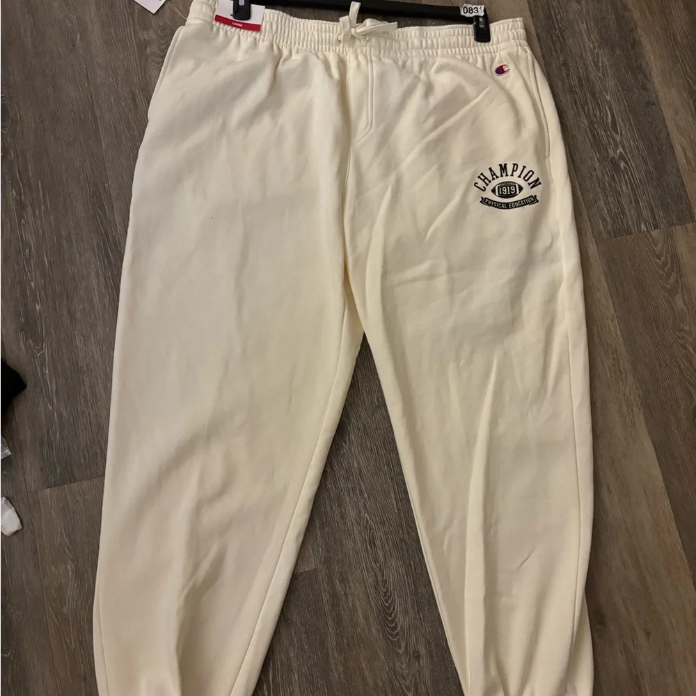 Champion Men's Loose Fit Cream Logo Sweatpants Sz XXL NWT