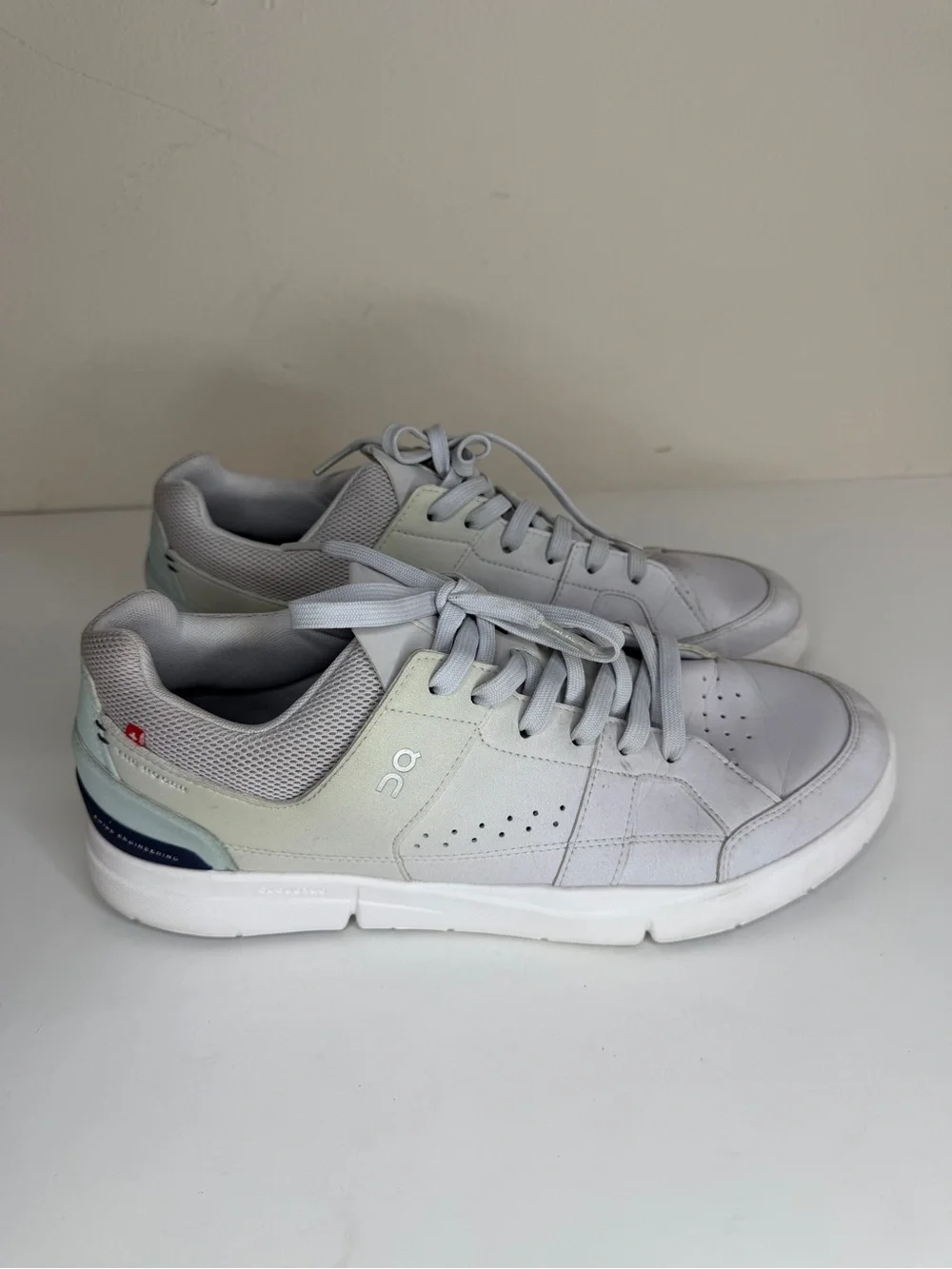 On THE ROGER Clubhouse Glacier Gray Shoes Tennis Sneakers Men Size 47 US 12