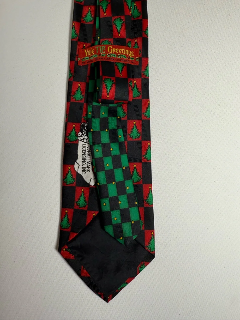Vintage Hallmark Necktie Christmas Trees Holiday Black Red Green 58
