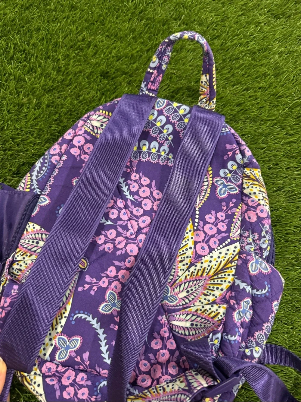 Vera Bradley see photos