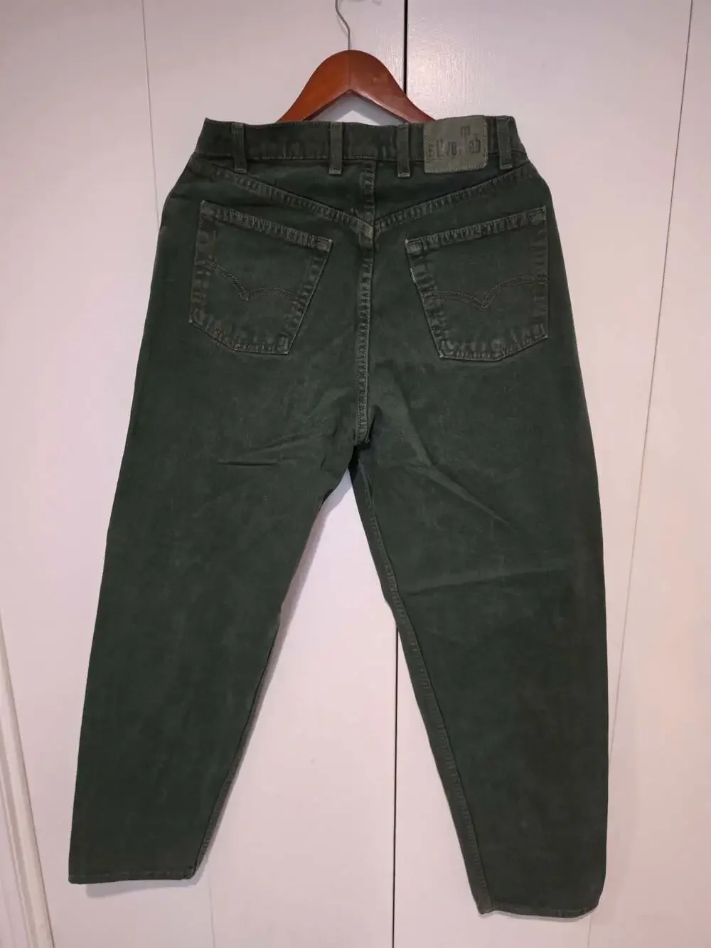 Levis from back baggy