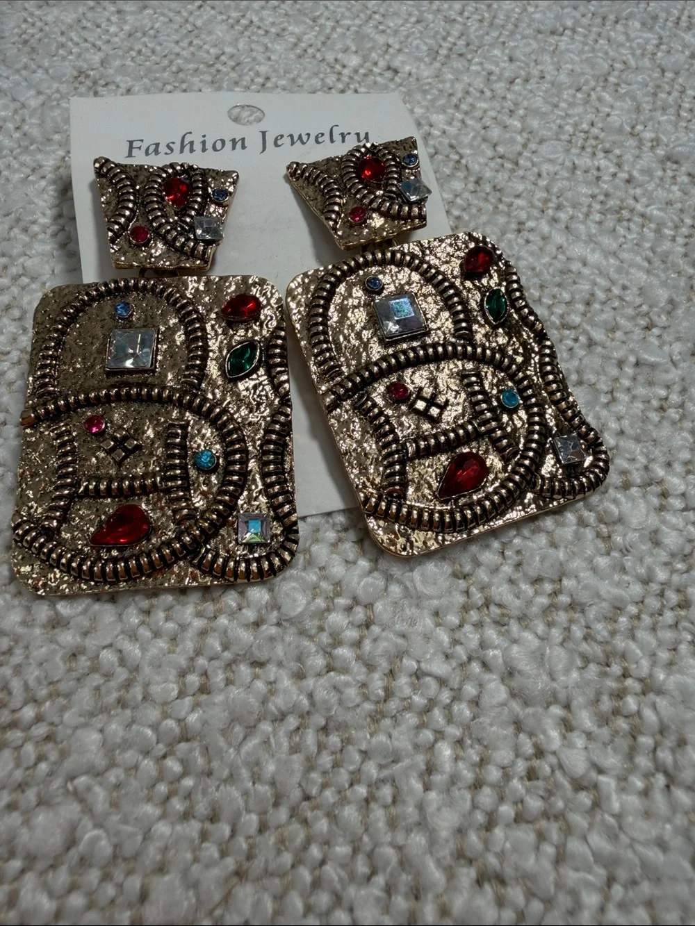 Fashion Jewelry gold tone