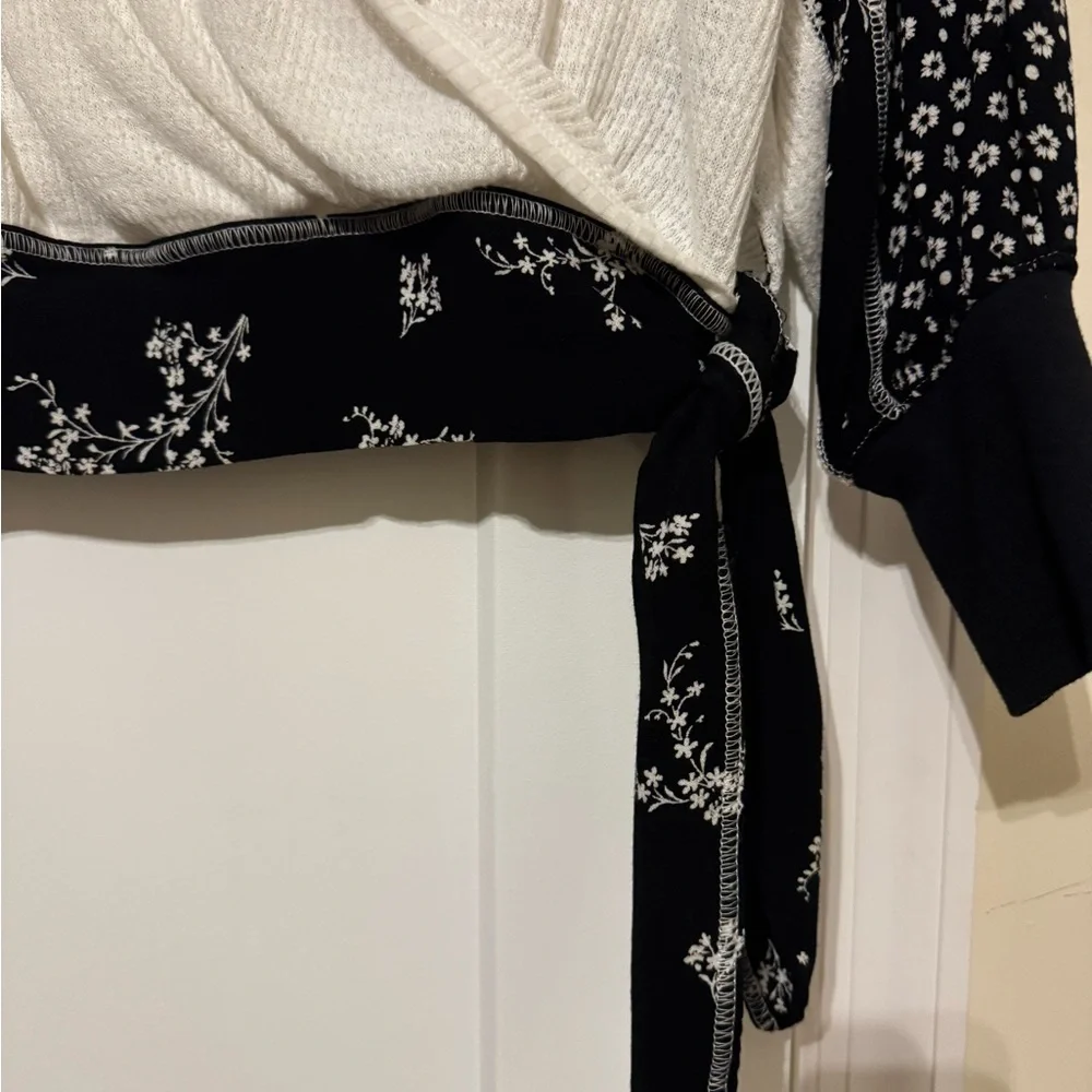 Free People Auxton Wrap Floral Top Black/White 90’s Boho Cottagecore Festival
