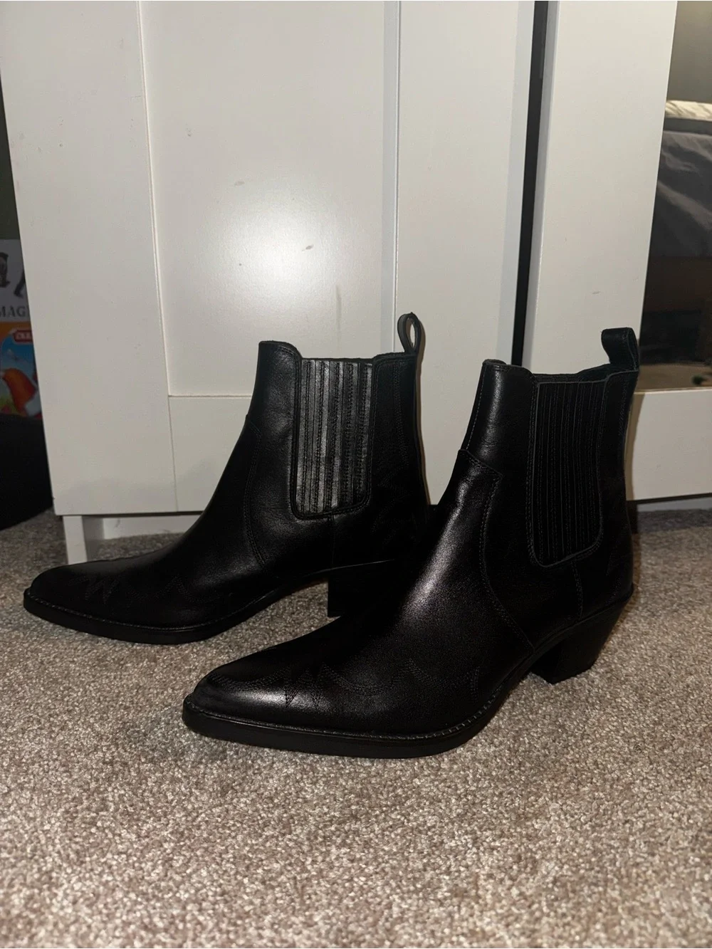 Zara sleek black