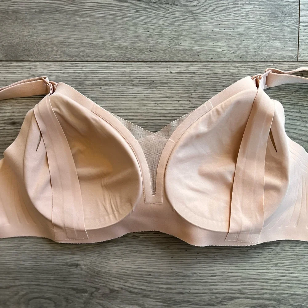 Momcozy women’s breastfeeding
