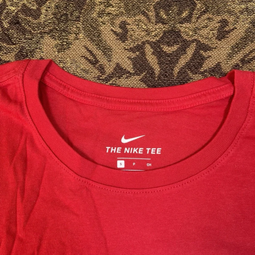 Nike will ship shirt