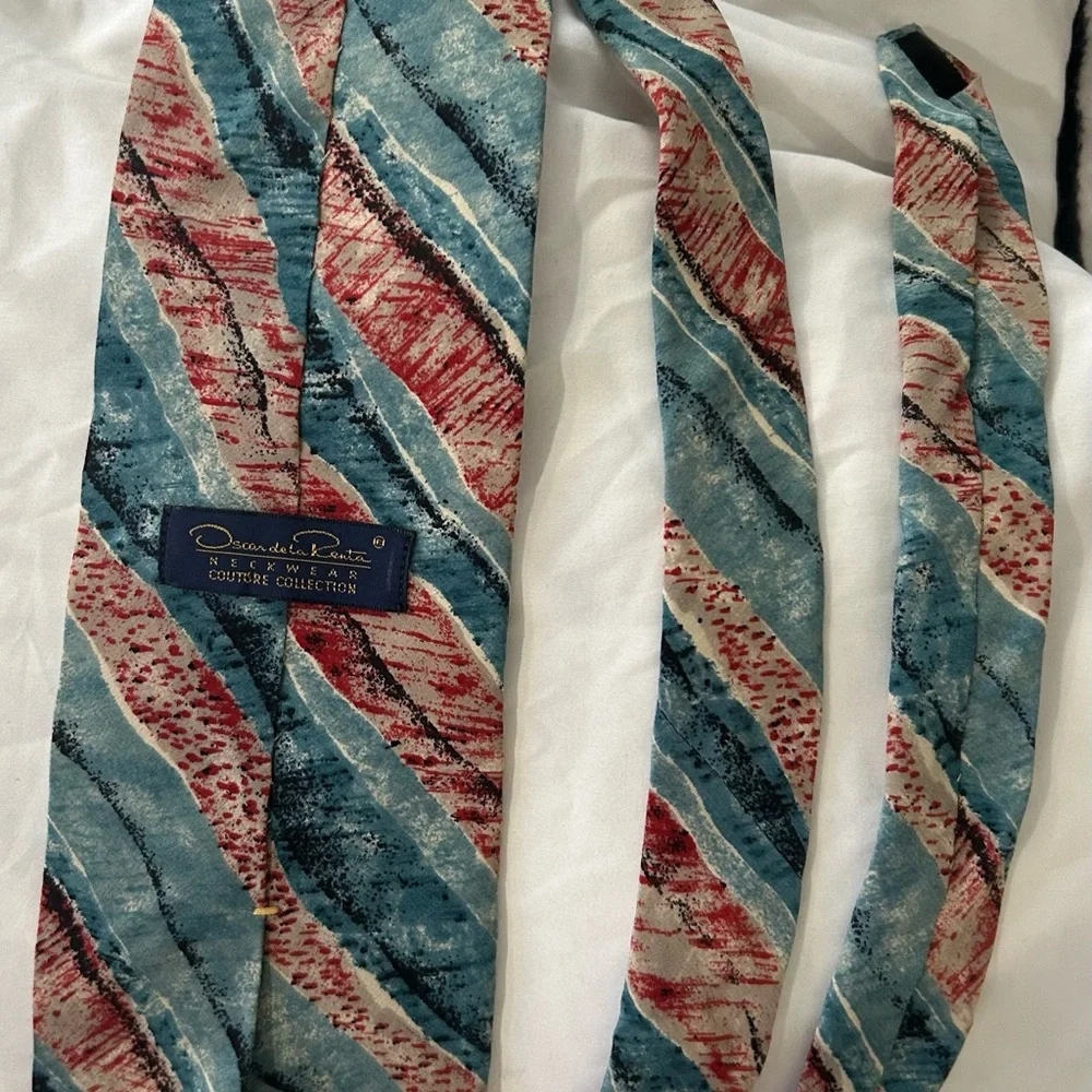 Oscar de la Renta elegant silk