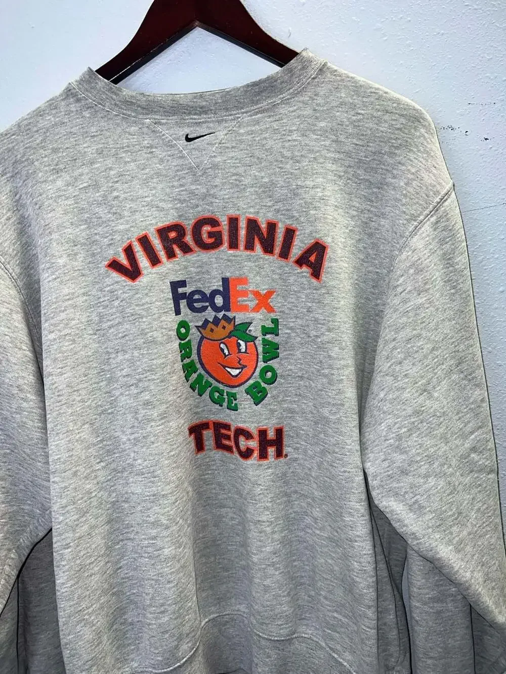 Nike team crewneck