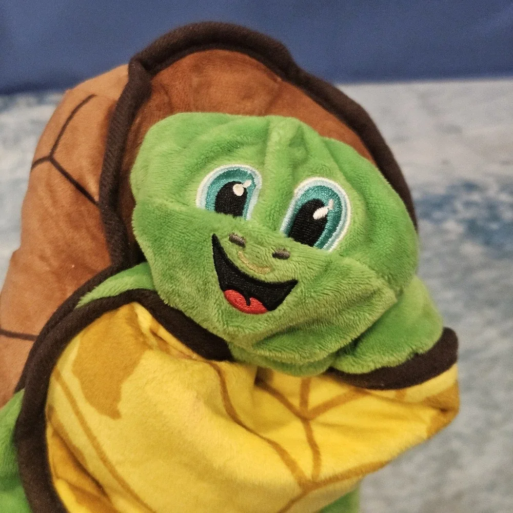 The Unbranded Brand green turtle
