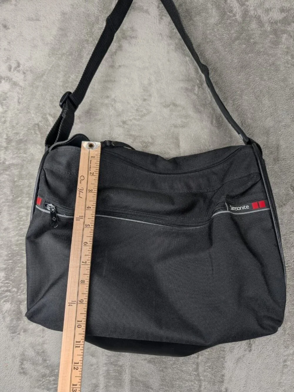 Samsonite vintage messenger