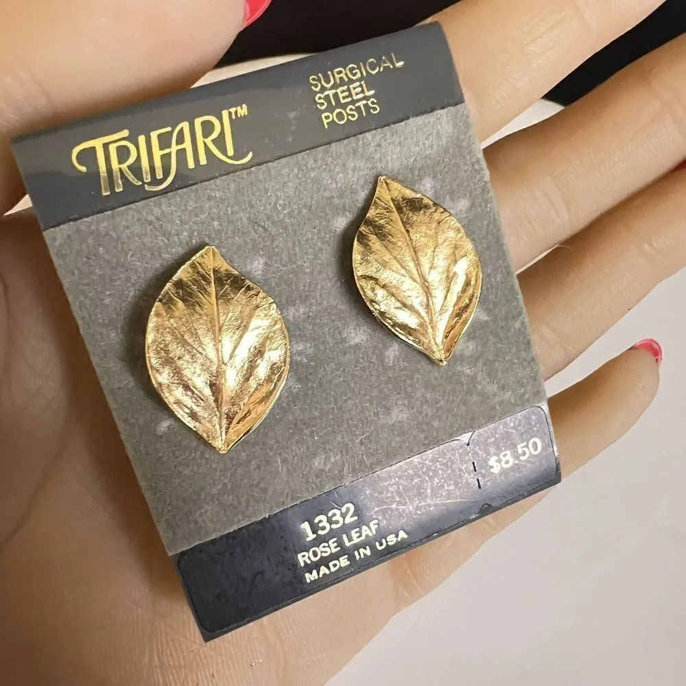 Trifari very nice