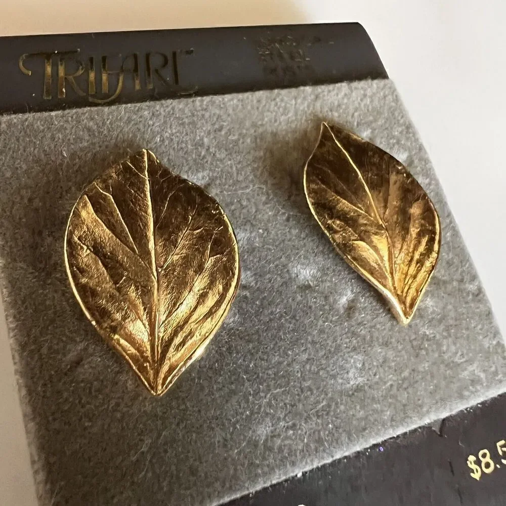 Trifari very nice