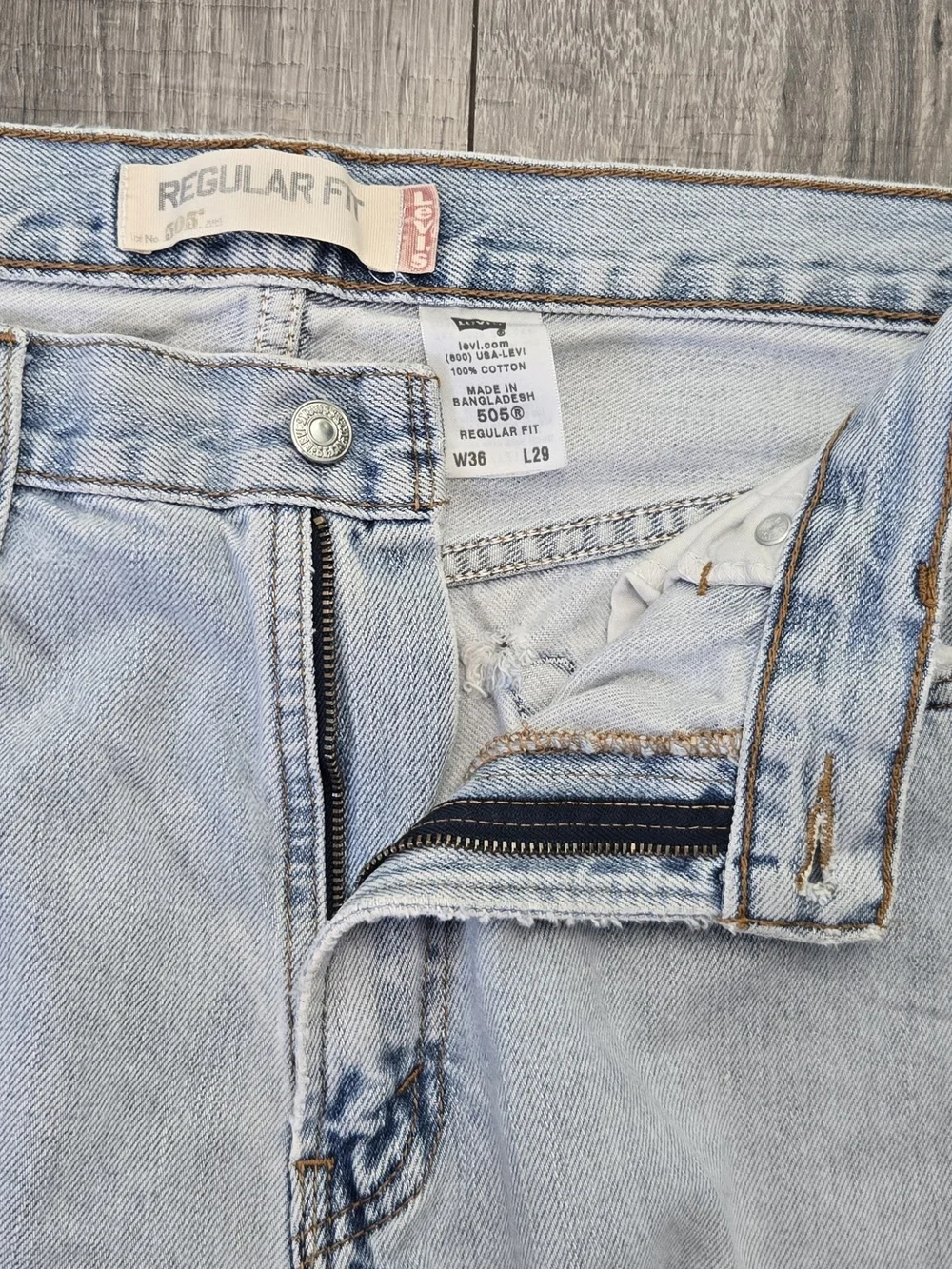 Levis levi’s 505