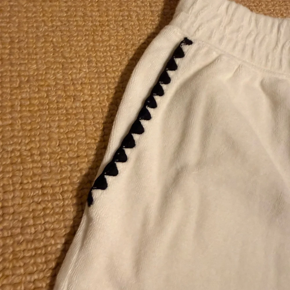 Rails casual white